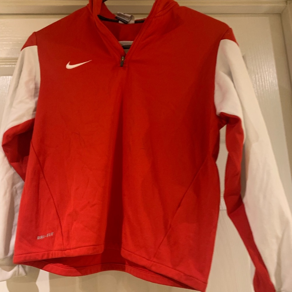 Boys Nike 3/4 zip size medium sweatshirt